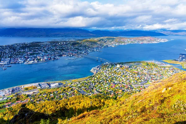 Górny Widok Pięknego Jesiennego Krajobrazu Miasta Tromso Północnej Norwegii Popularne — Zdjęcie stockowe