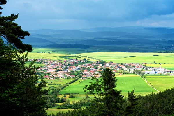 Ciudad Hrabusice Vista Cordillera Slovak Paradise Eslovaquia — Foto de Stock