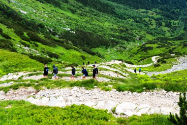 Yüksek Tatras Dağları (Vysoke Tatry, Tatry Wysokie, Magas-Tatra), Polonya 'nın güneyinde, Presov bölgesinde Slovakya sınırı boyunca uzanan bir sıradağdır..