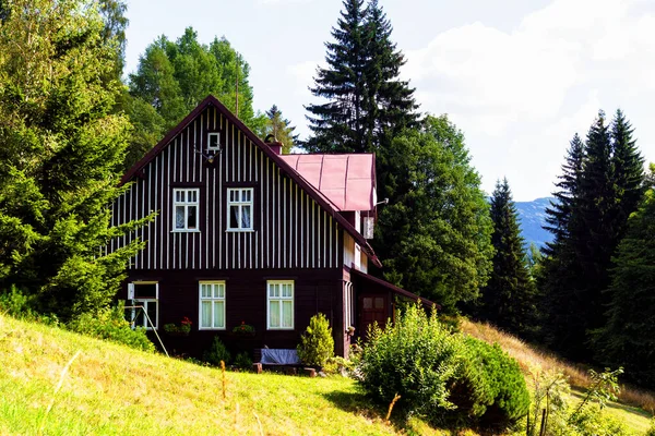 Casa Madera Las Montañas Gigantes Krkonose Karkonosze República Checa —  Fotos de Stock
