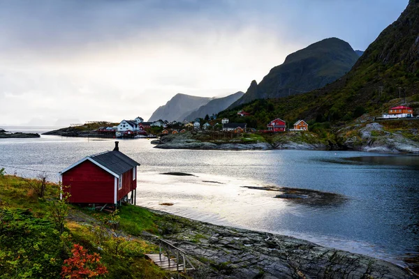 Paysage Côtier Norvégien Avec Une Maison Rouge Typique Les Maisons — Photo