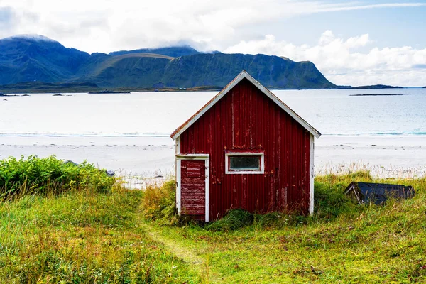 Red Rorbu Ramberg Beach Dans Les Îles Lofoten Norvège — Photo