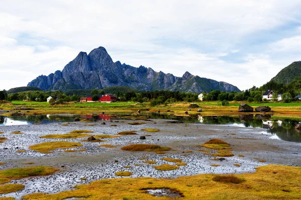 Typical Lofoten Bay View Scene Lovely Idyllic Day Lofoten Islands — Stock Photo, Image