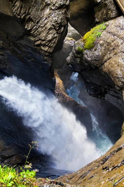 Cascada Trummelbach Que Desemboca Valle Lauterbrunnen Cantón Berna Suiza — Foto de Stock