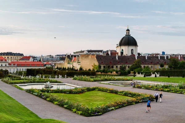 Vienna Rakousko Srpna 2014 Zahrada Anglickém Stylu Před Belvedere Vídni — Stock fotografie