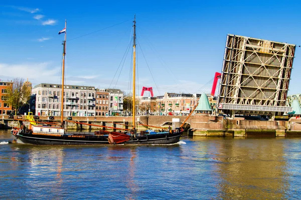 Rotterdam Netherlands November Old Drawbridge Upright Position While Sail Ship — Stock Photo, Image