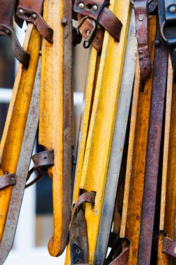 Hollanda, Amsterdam 'da eski tahta buz patenleri.