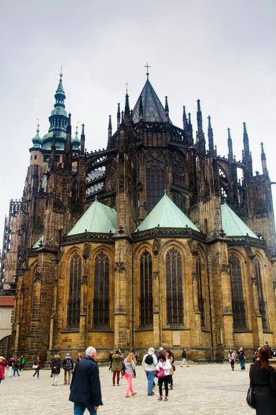 プラハ チェコ 2014年11月11日 チェコ共和国プラハの聖ヴィート大聖堂 最近チェコに改名 — ストック写真