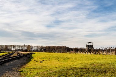 Auschwitz Kampı II, eski bir Nazi imha kampı Oswiecim, Polonya 'da. Avrupa 'daki en büyük Nazi toplama kampıydı.