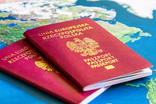 Πολωνικά Κόκκινα Διαβατήρια Φόντο Χάρτη — Φωτογραφία Αρχείου