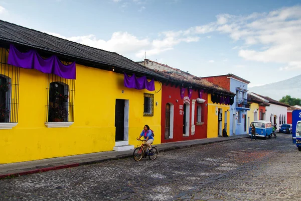 Antigua Guatemala April Вид Колоніальних Колоритних Будівель Антигуа Гватемала Квітня — стокове фото