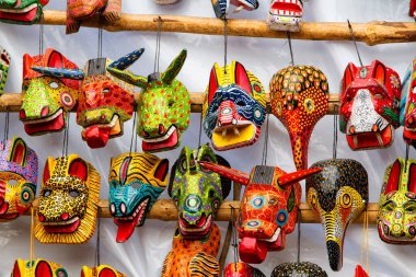 Maya Ahşap Maskeleri Satılık, Chichicastenango, Guatemala, Orta Amerika
