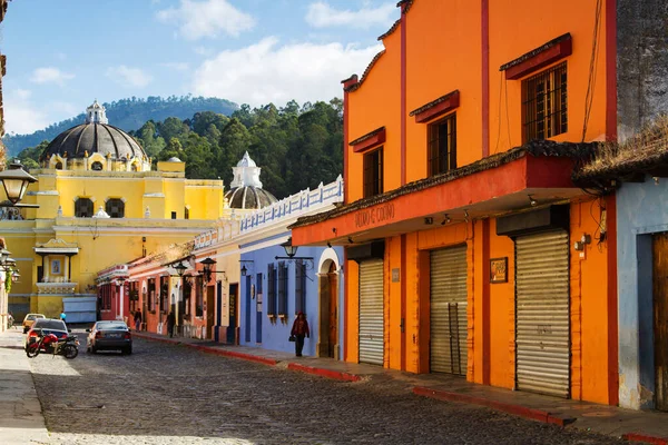 Antigua Guatemala April Вид Колоніальних Колоритних Будівель Антигуа Гватемала Квітня — стокове фото