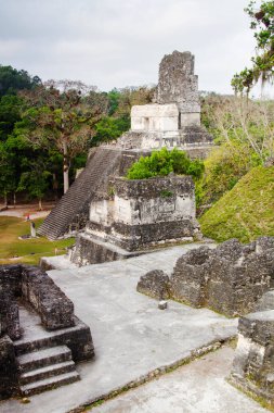 Tikal, Peten bölgesi, Guatemala, Orta Amerika 'daki Maya piramitleri