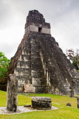 Tikal, Peten bölgesi, Guatemala, Orta Amerika 'daki Maya piramitleri