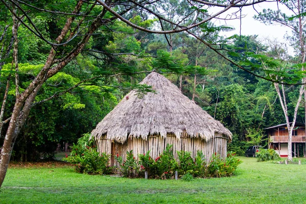 Tipik Geleneksel Köy Antika Ahşap Ambar Veya Ahır Guatemala Orta — Stok fotoğraf