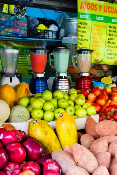 Santa Ana Salvador Maj Juice Stall Ägare Säljer Färska Fruktjuicer — Stockfoto