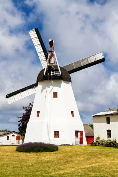 丹麦Bornholm岛Aarsdale风车 — 图库照片