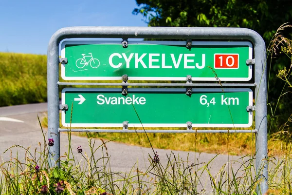 Señal Bicicleta Con Dirección Bornholm Dinamarca —  Fotos de Stock