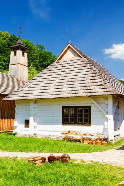 Régi Faház Egy Szabadtéri Néprajzi Múzeumban Krosnóban Lengyelországban Örökség Park — Stock Fotó