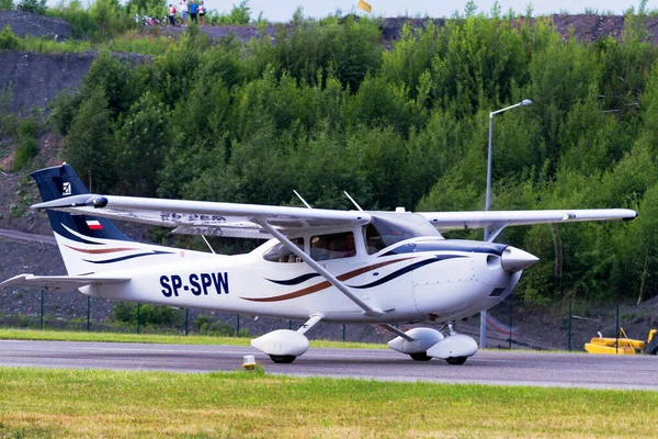 Czechowice Dziedzice Poland June Cessna 172P Plane Czechowice Dziedzice Poland — стоковое фото