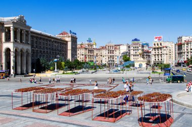 KIEV, UKRAINE - 05 Temmuz 2015: Kiev, Ukrayna 'daki Meydan Nezalezhnosti Meydanı.