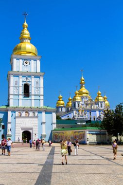 KIEV, UKRAINE - 05 Temmuz 2015: Ukrayna 'nın Kiev kentindeki St. Michael' s Golden-Domed Manastırı.
