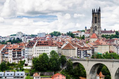 Fribourg, İsviçre 'nin havadan görünüşü.