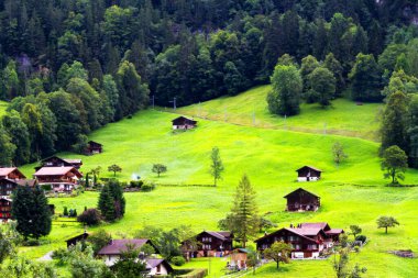 İsviçre 'deki Lauterbrunnen Vadisi