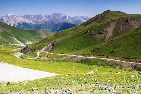 Camino Lago Song Kul Kirguistán Montañas Tian Shan Asia Central —  Fotos de Stock