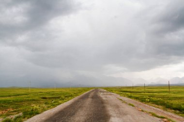 Pamir otoyolu. Marco Polo ipek yolu. Gorno Badakhsan ili, Tacikistan. Orta Asya Pamir Anayolu Kırgızistan 'dan Murghab' a Wakhan Vadisi 'nden Khorog' a oradan da Dushanbe 'ye gider..