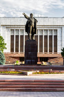 Vladimir Lenin anıtı. Bishkek, Kırgızistan