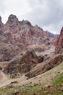Yazın, Tacikistan, Orta Asya 'daki Fan Dağları' nın Dağ Manzarası
