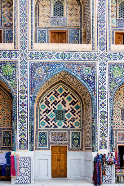 Samarkand Uzbekistan August 2015 Oude Binnenplaats Van Tilya Kori Madrasah — Stockfoto