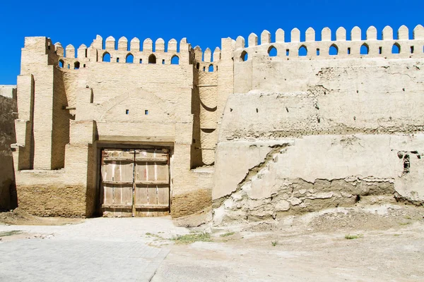 Antigas Muralhas Cidade Bukhara Uzbequistão Ásia Central Localizado Rota Seda — Fotografia de Stock