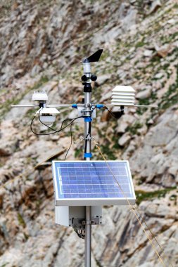 Ala Archa Ulusal Parkı, Tian Shan Dağları, Kırgızistan 'da yüksek irtifada hava istasyonu