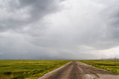 Pamir otoyolu. Marco Polo ipek yolu. Gorno Badakhsan ili, Tacikistan. Orta Asya Pamir Anayolu Kırgızistan 'dan Murghab' a Wakhan Vadisi 'nden Khorog' a oradan da Dushanbe 'ye gider..