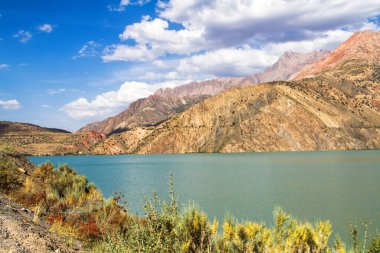 Fan Dağları 'ndaki İskander kul Gölü, Tacikistan, Orta Asya