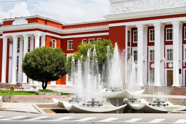 Dushanbe Tajikistan 2015 Július Tádzsikisztán Legfelsőbb Közgyűlésének Építése Tádzsik Köztársaság — Stock Fotó