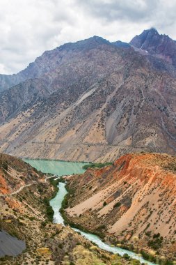 Fan Dağları 'ndaki İskander kul Gölü, Tacikistan, Orta Asya