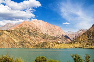 Fan Dağları 'ndaki İskander kul Gölü, Tacikistan, Orta Asya