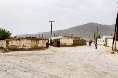 Murghab (Murghob), Pamir dağları, Gorno Badakhshan Özerk Bölgesi, Tacikistan, Orta Asya. Pamir Otoyolu Kırgızistan 'dan Murghab' a Wakhan Vadisi 'nden Khorog' a oradan da Dushanbe 'ye çıkar..