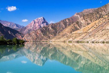Fan Dağları 'ndaki İskander kul Gölü, Tacikistan, Orta Asya