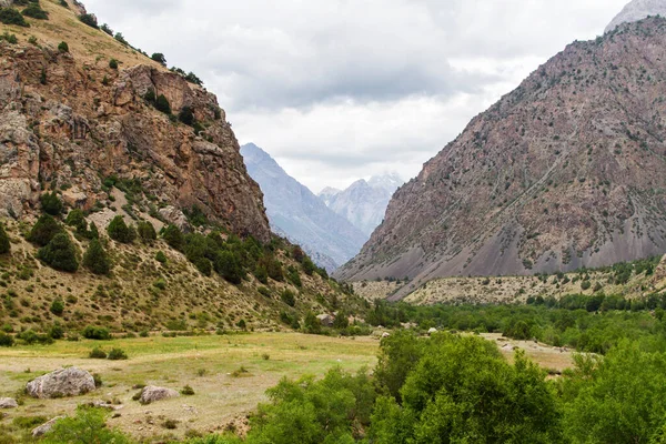 Paisagem Montanhosa Das Montanhas Dos Fãs Verão Tajiquistão Ásia Central — Fotografia de Stock