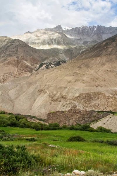 Koridor Wakhan Podzielony Przez Rzekę Panj Amu Darya Obok Autostrady — Zdjęcie stockowe