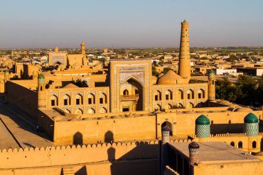 Khiva (Chiva, Heva, Xiva, Chiwa, Khiveh) - Xorazm Eyaleti - Özbekistan - Orta Asya 'nın ipek yolu üzerindeki kasaba