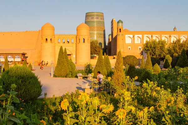 Portão Ocidental Ata Darvoza Para Antiga Cidade Itchan Kala Khiva — Fotografia de Stock