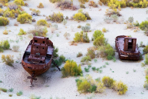 Bateaux Rustiques Sur Navire Cimetières Sur Désert Autour Moynaq Muynak — Photo