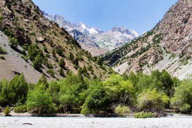 Yazın, Tacikistan, Orta Asya 'daki Fan Dağları' nın Dağ Manzarası