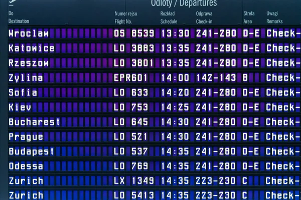 Warsaw Polsko List Odlety Letiště Listopadu 2015 Letišti Varšavě Polském — Stock fotografie